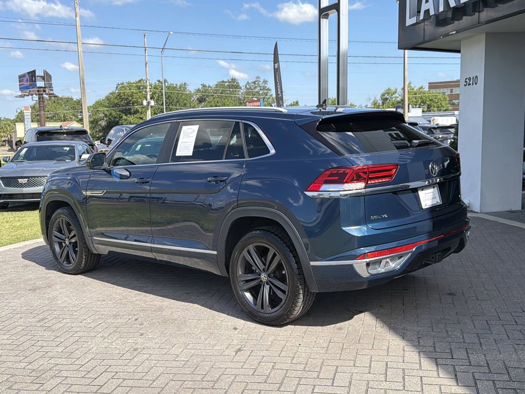 Used 2022 Volkswagen Atlas Cross Sport SEL R-Line image 4