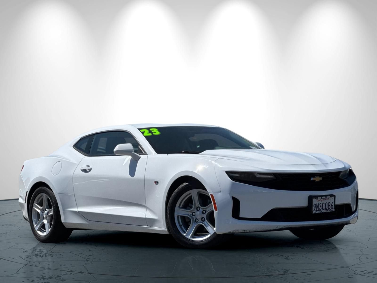 Used 2023 Chevrolet Camaro LT RWD image 2