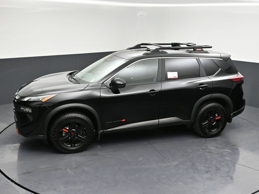 Used 2025 Nissan Rogue SV w/ Rock Creek Premium Package image 28