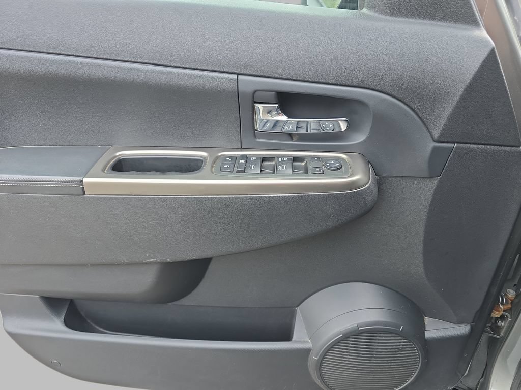 Used 2012 Jeep Liberty Limited Jet AWD/4WD image 26