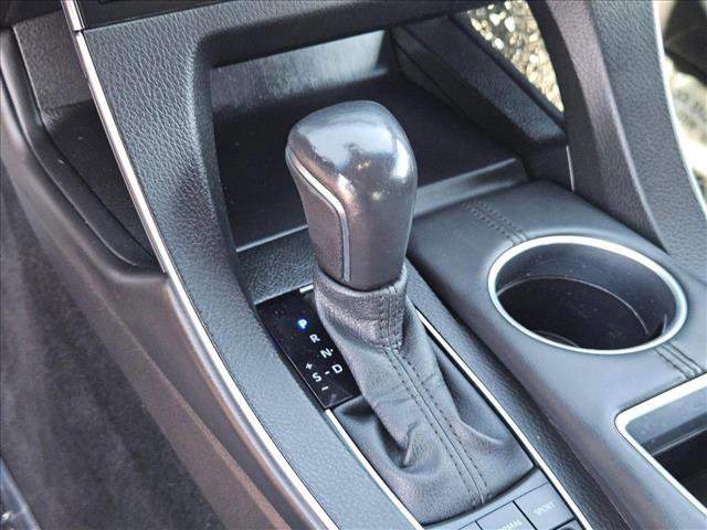 Used 2022 Toyota Avalon XSE image 12