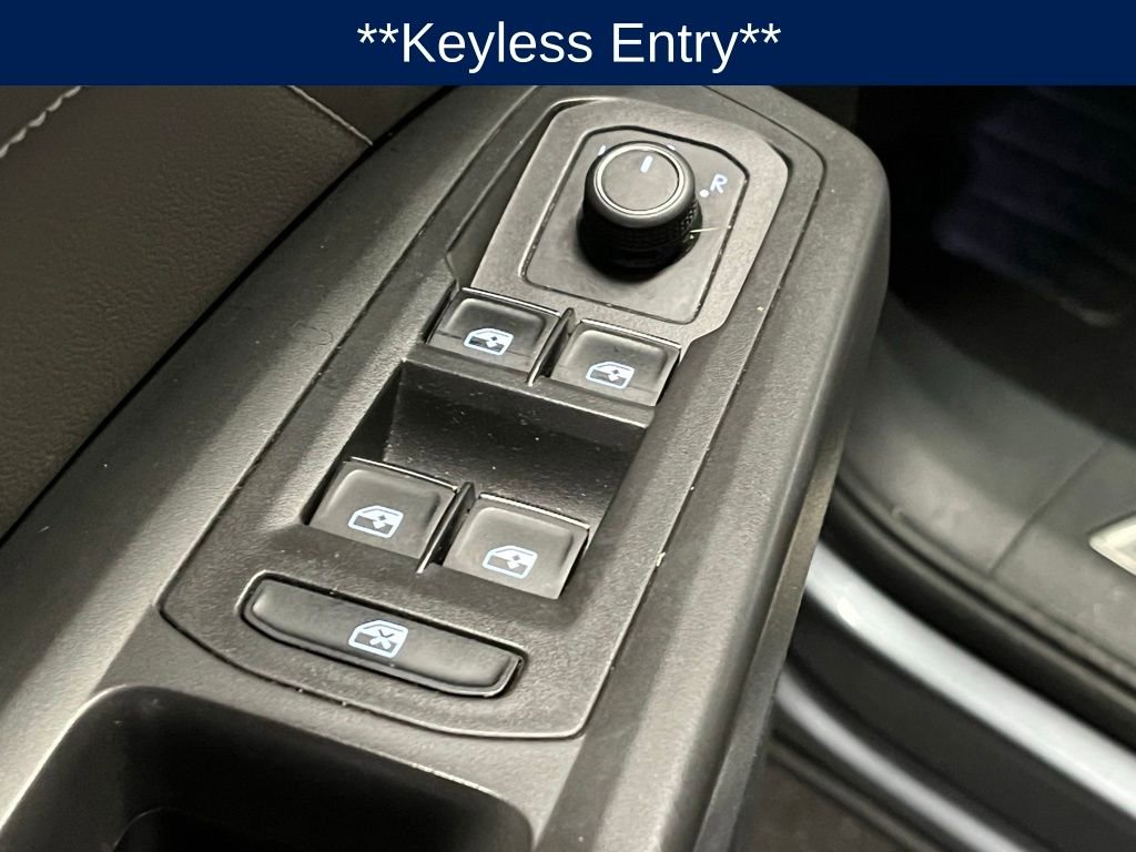 Certified 2023 Volkswagen Atlas SE w/ Black Wheel Package AWD/4WD image 17