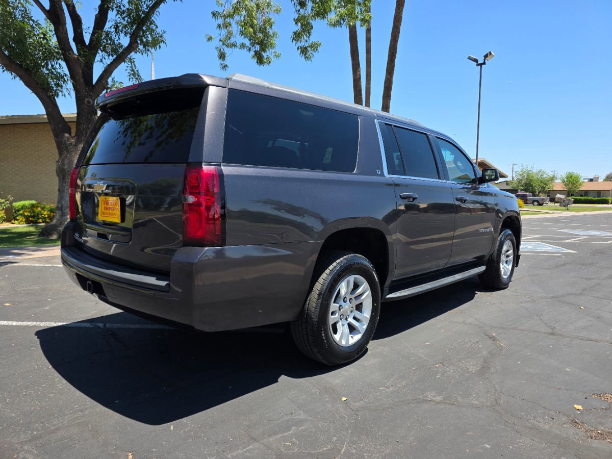 Used 2018 Chevrolet Suburban LT RWD image 6