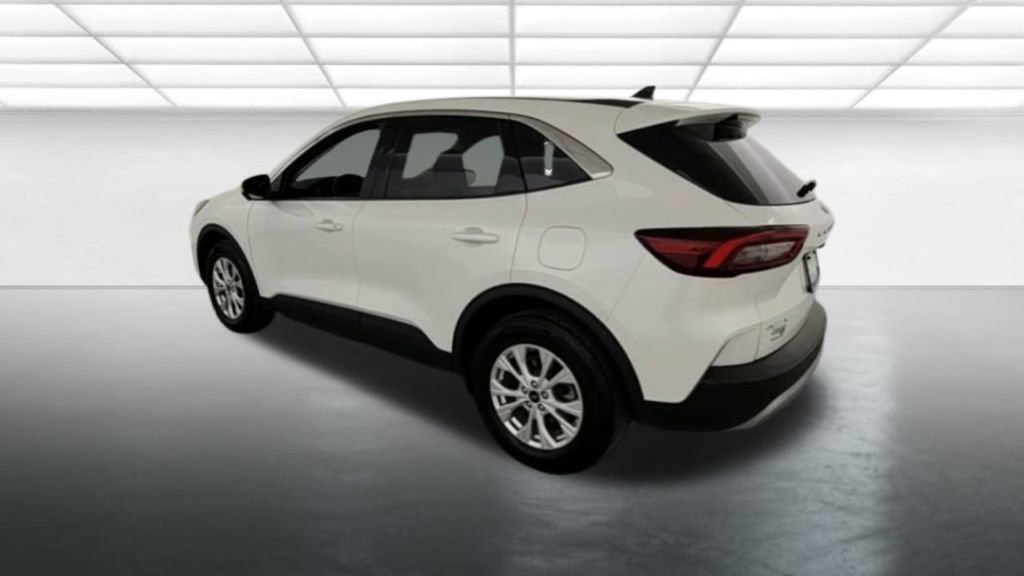 Used 2023 Ford Escape Active w/ Tech Pack #2 image 6