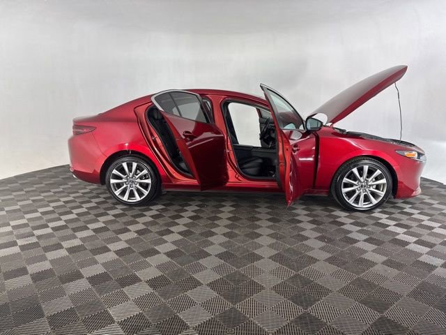 Used 2019 MAZDA MAZDA3 Sedan image 13