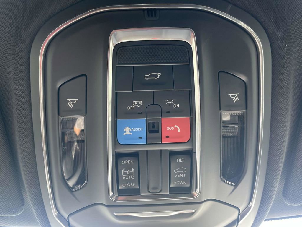 Certified 2025 Jeep Grand Cherokee L Altitude image 43