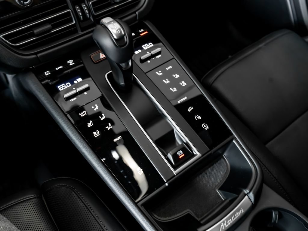 Certified 2026 Porsche Macan AWD/4WD image 20