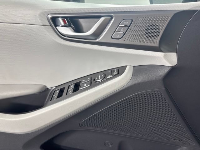 Used 2020 Hyundai Ioniq Limited FWD image 16