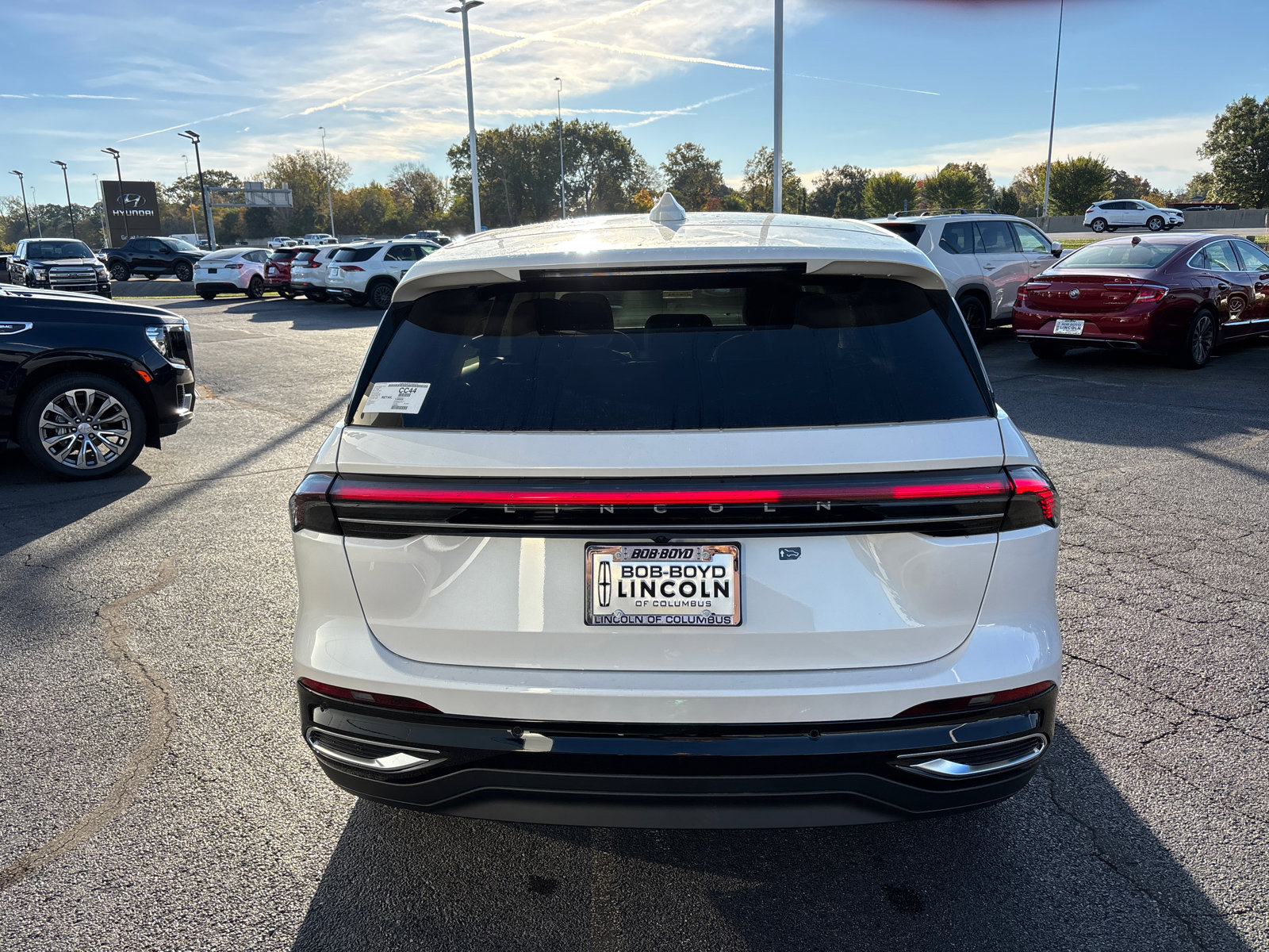 New 2026 Lincoln Nautilus Premier image 6