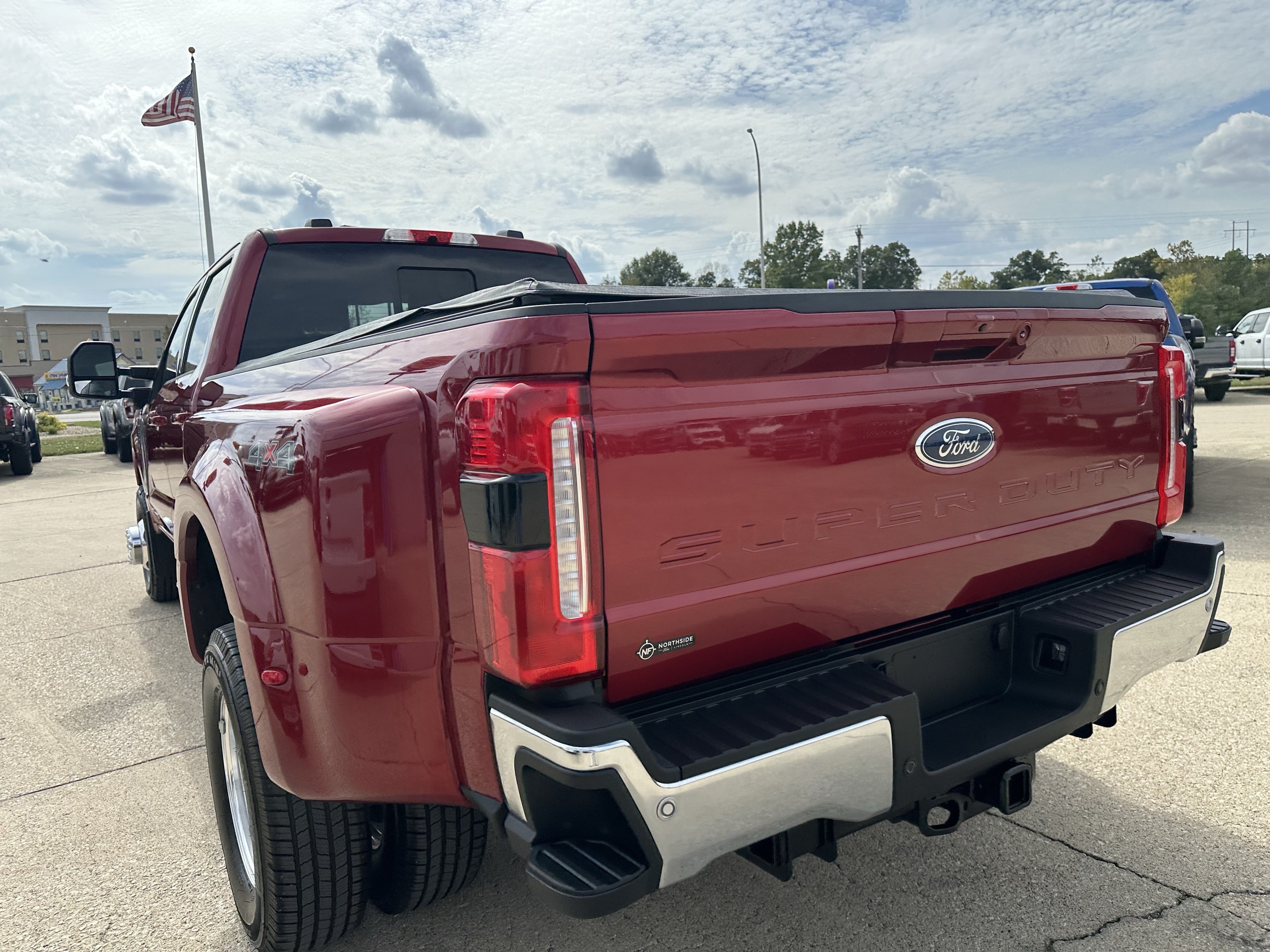 Used 2026 Ford F350 Lariat w/ Lariat Ultimate Package AWD/4WD image 9