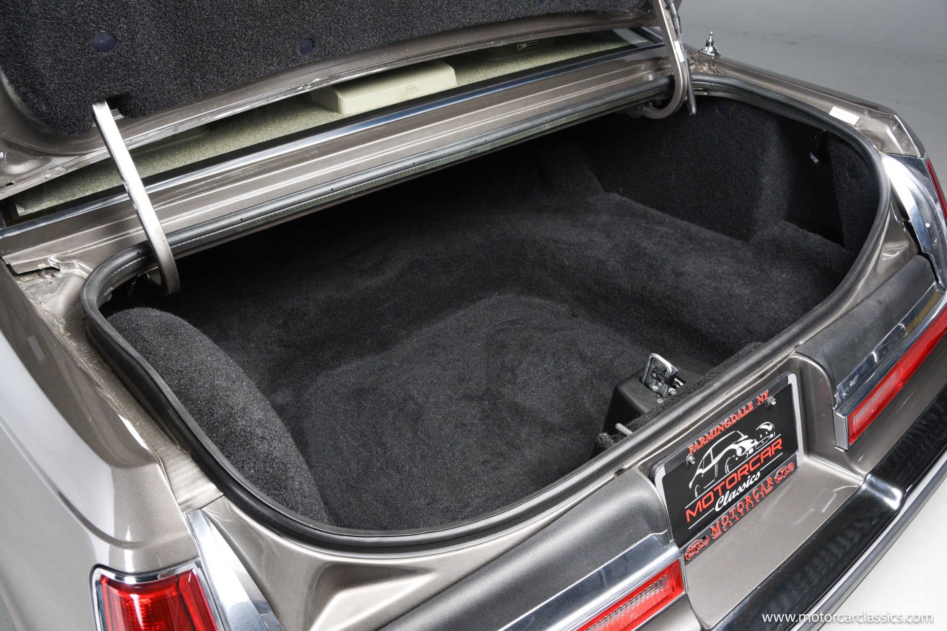 Used 1988 Lincoln Mark VII LSC RWD image 26