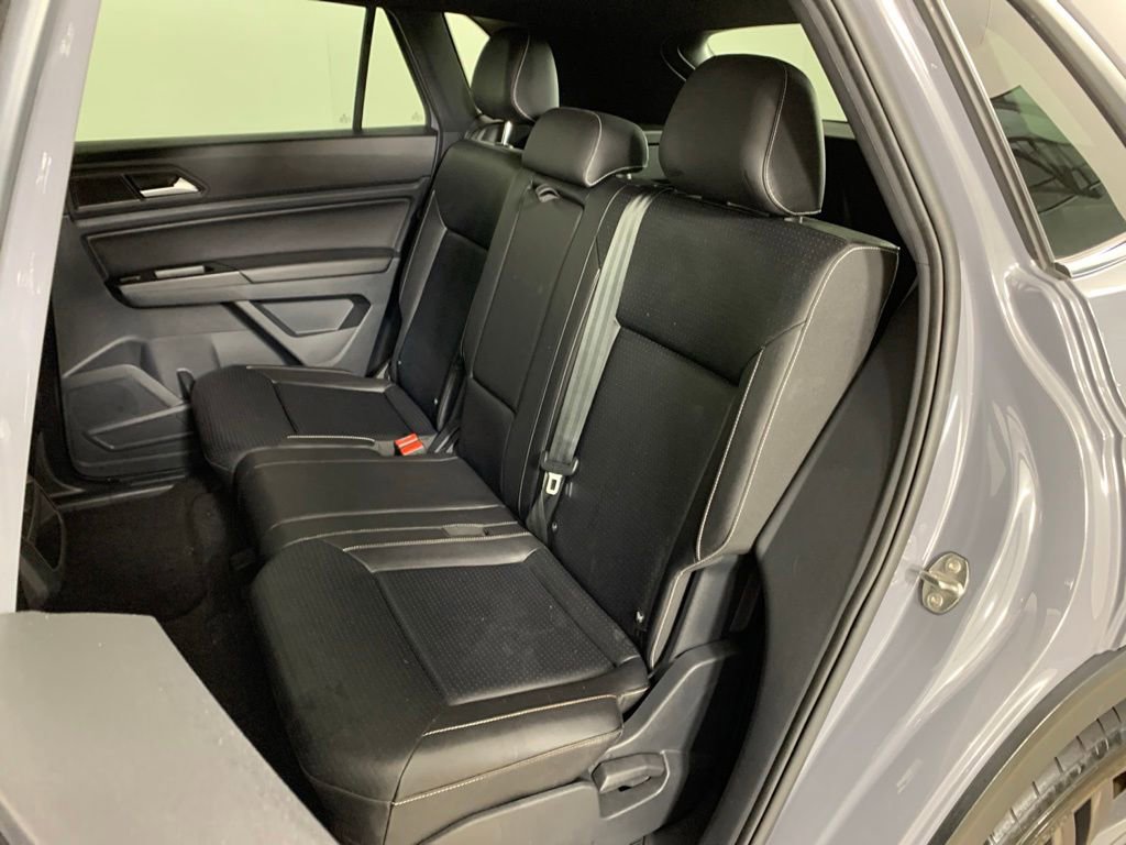 Used 2020 Volkswagen Atlas Cross Sport SE AWD/4WD image 30