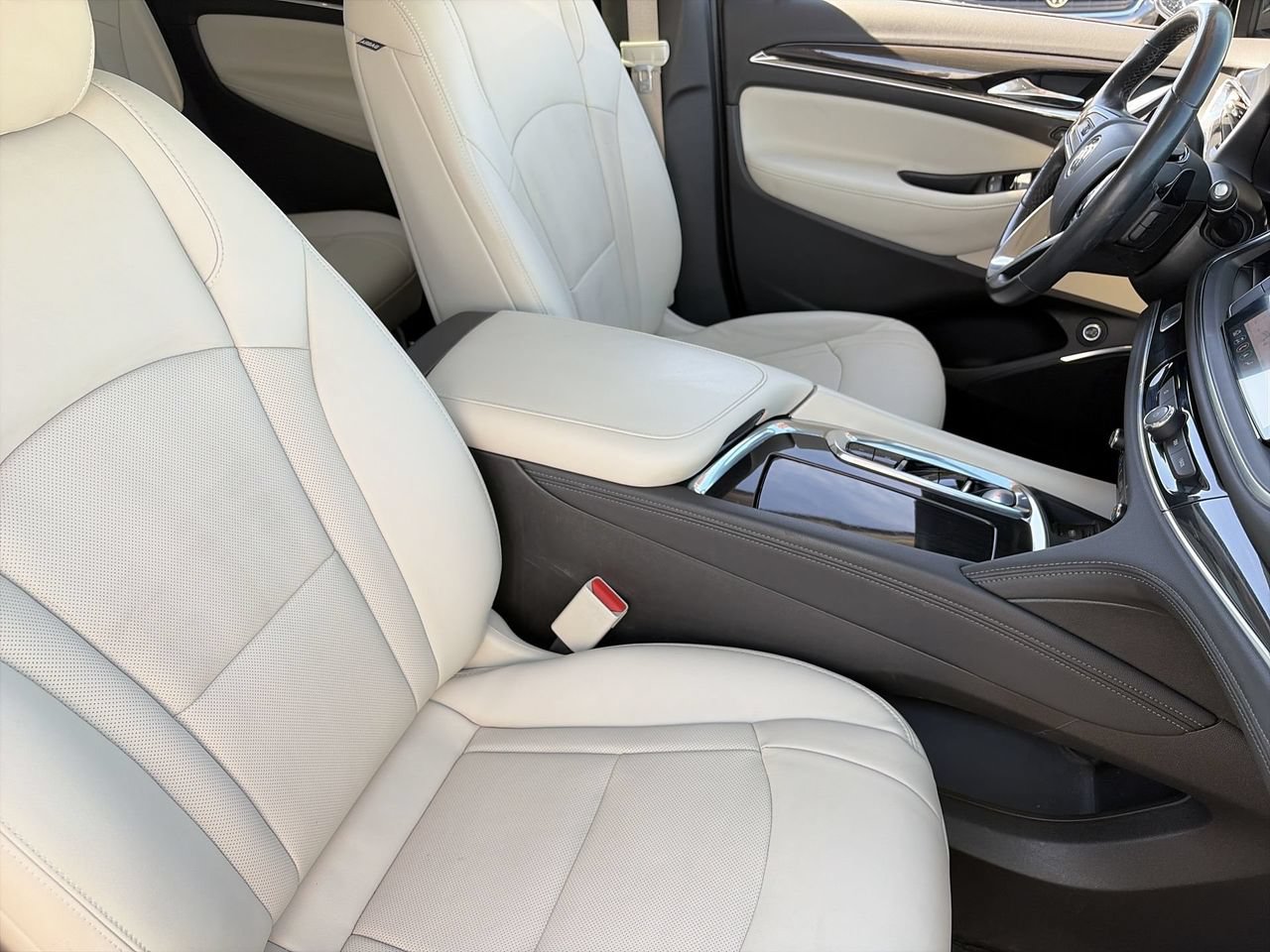 Used 2024 Buick Enclave Premium w/ Experience Buick Package AWD/4WD image 10