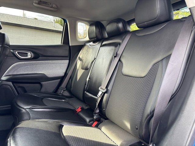 Used 2022 Jeep Compass Latitude w/ Convenience Group image 31
