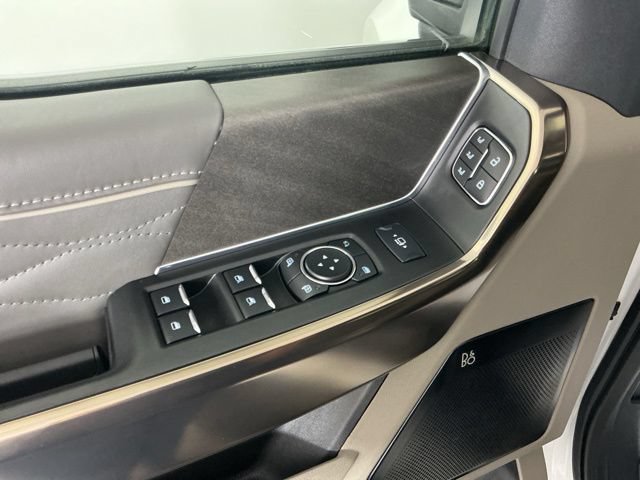 Used 2025 Ford F450 Platinum w/ Platinum Plus Package AWD/4WD image 17