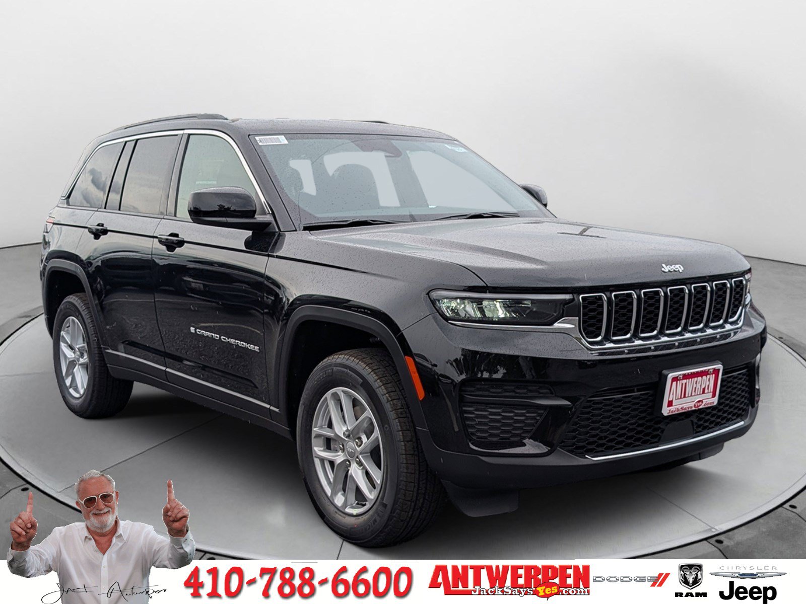 New 2025 Jeep Grand Cherokee Laredo w/ Luxury Tech Group I AWD/4WD image 1