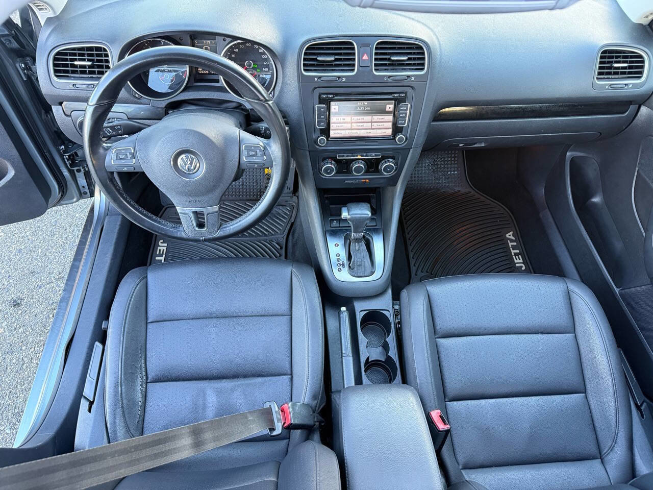 Used 2010 Volkswagen Jetta TDI FWD image 8