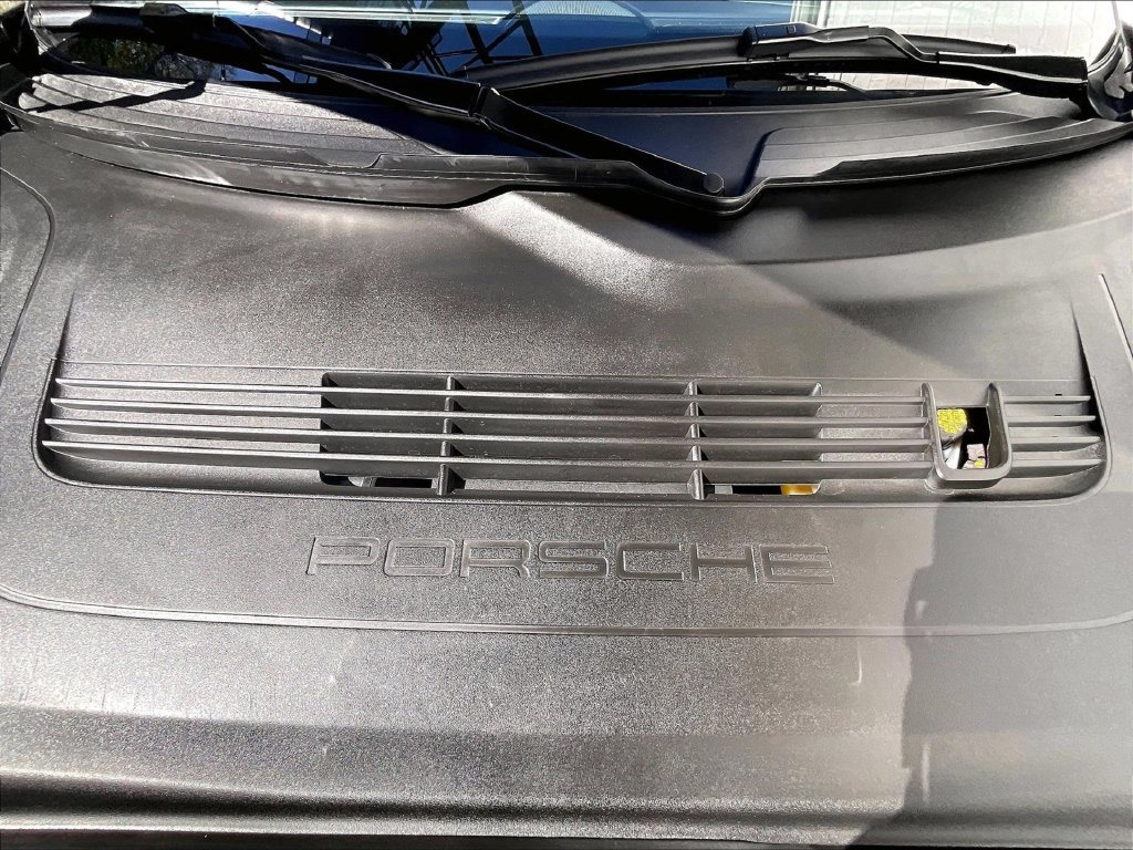 Certified 2021 Porsche 718 Cayman GT4 RWD image 18
