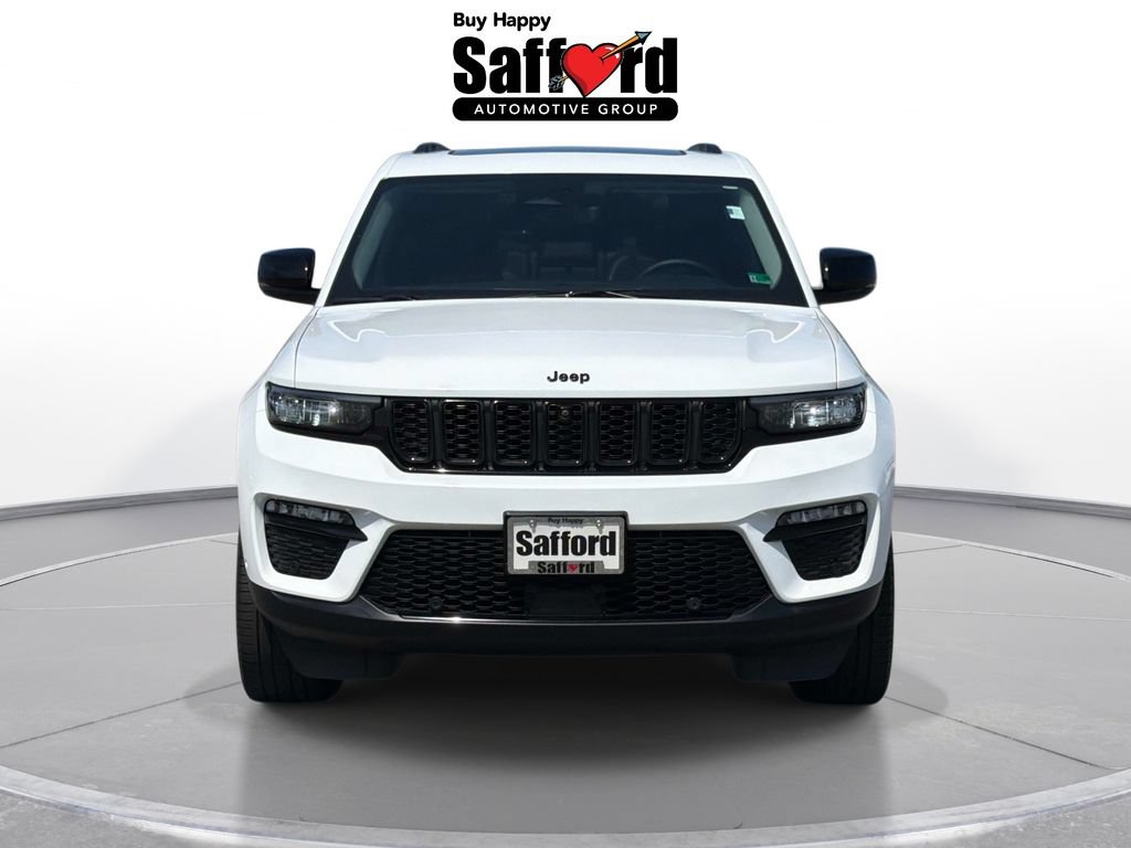 Used 2023 Jeep Grand Cherokee Limited w/ Luxury Tech Group II AWD/4WD image 17
