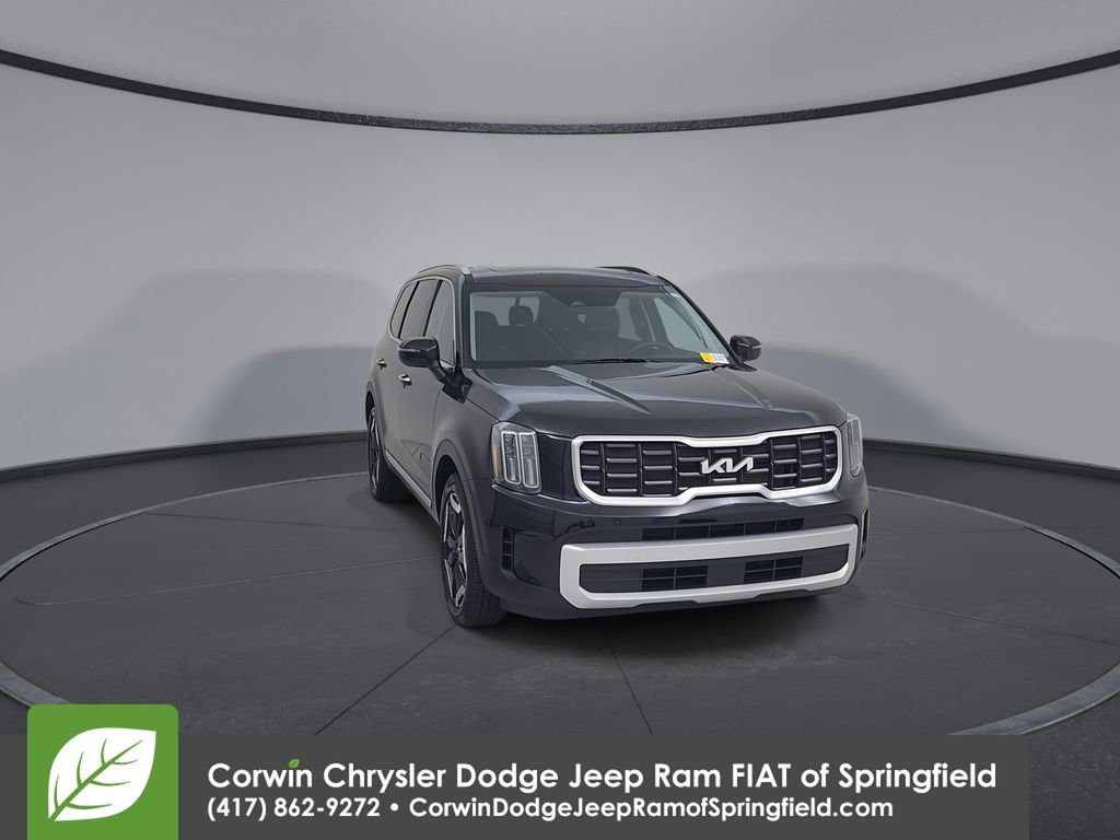 Used 2025 Kia Telluride S AWD/4WD image 4
