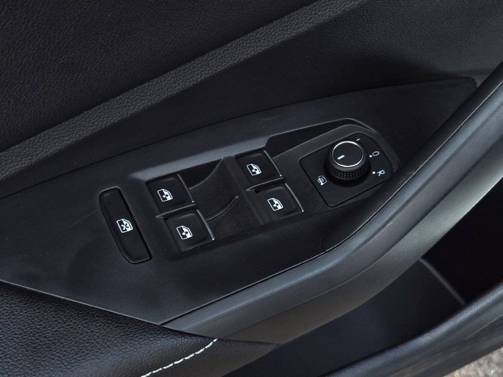 Used 2022 Volkswagen Jetta Sport FWD image 12