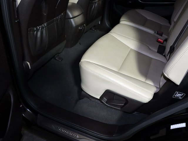 Used 2017 Hyundai Santa Fe SE Ultimate w/ Cargo Package image 29