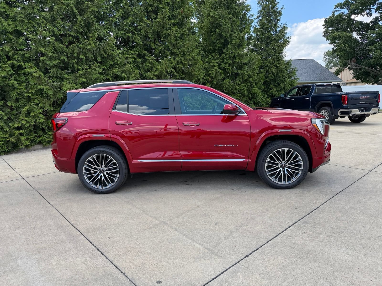 New 2026 GMC Terrain Denali AWD/4WD image 33