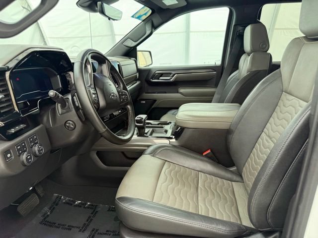 Used 2024 Chevrolet Silverado 1500 ZR2 AWD/4WD image 13