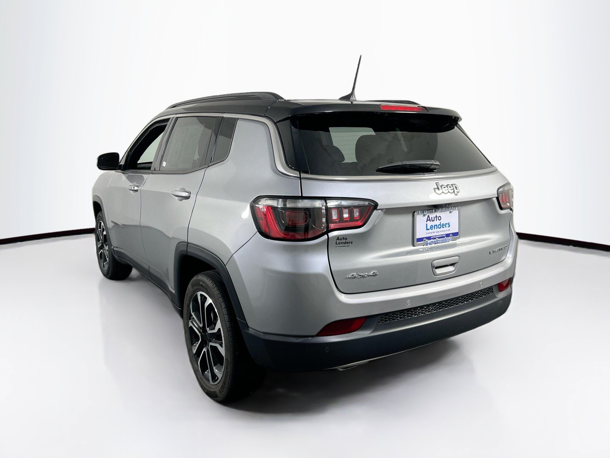 Used 2023 Jeep Compass Limited AWD/4WD image 7