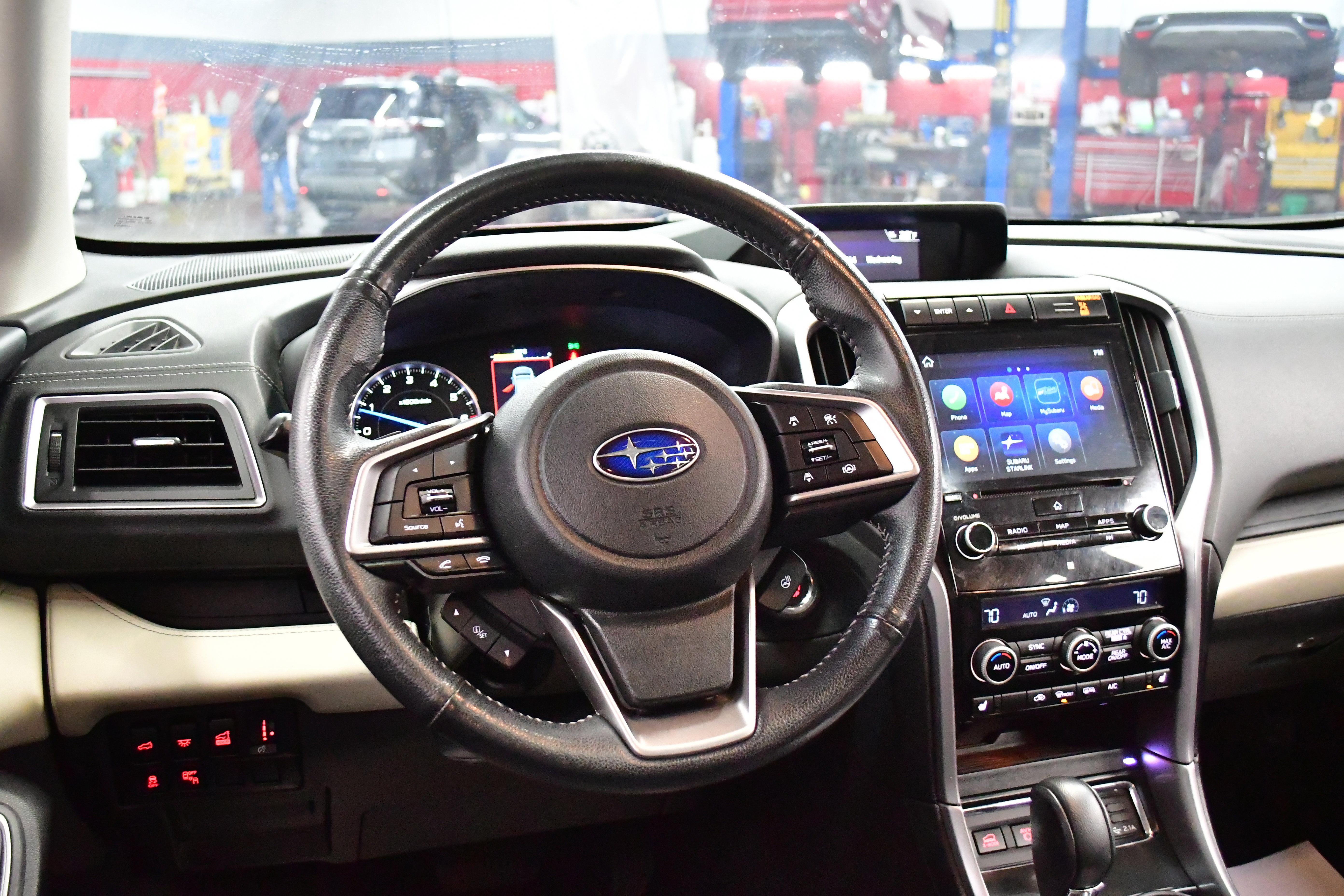 Used 2022 Subaru Ascent Limited w/ Technology Package image 16