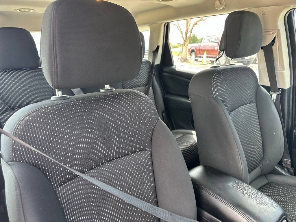 Used 2015 Dodge Journey American Value Package w/ Flexible Seating Group FWD image 29