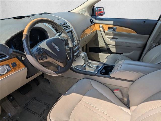 Used 2012 Lincoln MKX FWD image 15