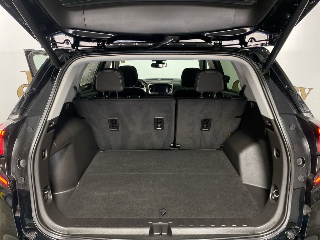 Certified 2023 GMC Terrain SLE w/ Driver Convenience Package FWD image 22