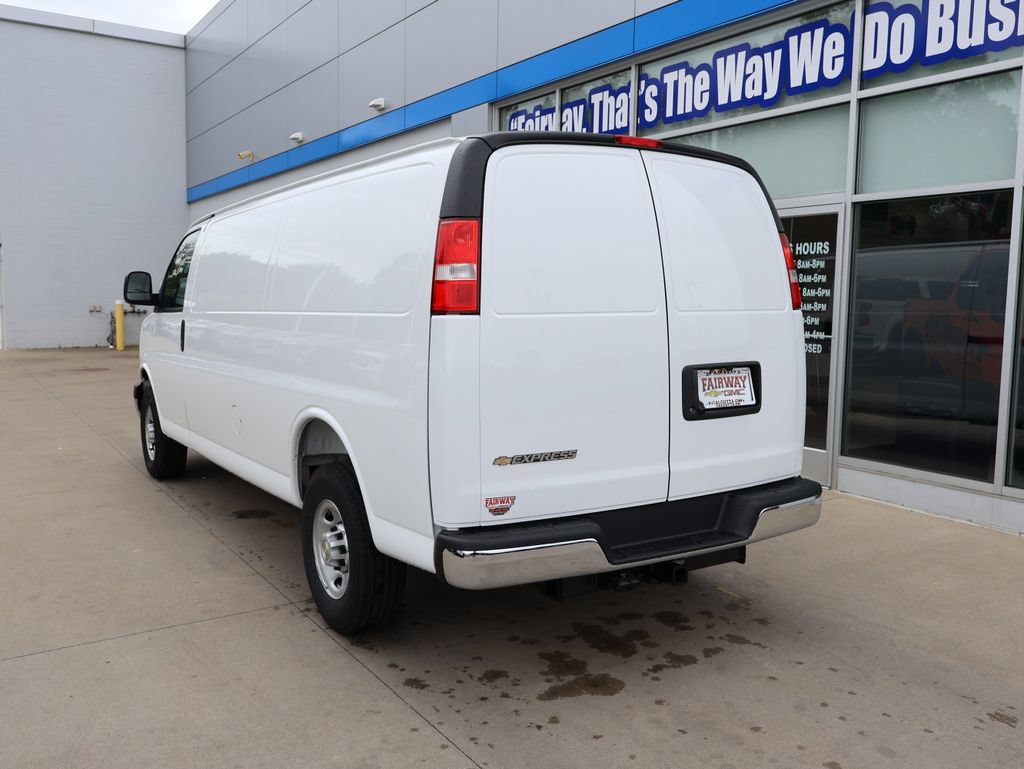 New 2026 Chevrolet Express 3500 Extended w/ Driver Convenience Package RWD image 8