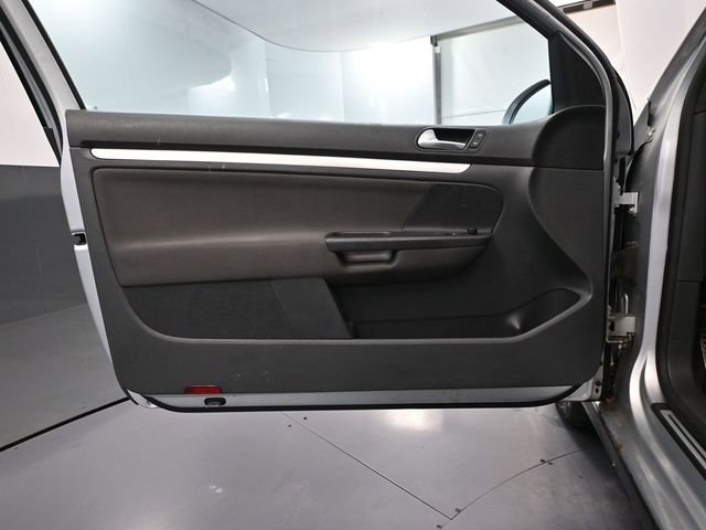 Used 2006 Volkswagen GTI 2.0T 2-Door image 16