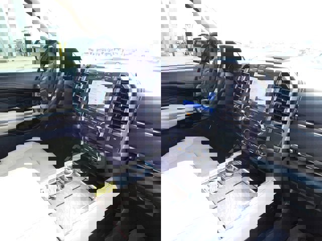 Used 2021 Ford Expedition Platinum image 10