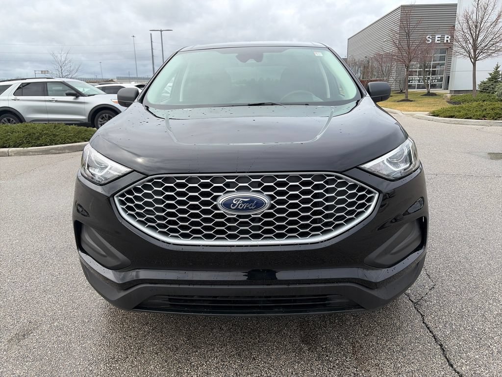 Used 2024 Ford Edge SE AWD/4WD image 2