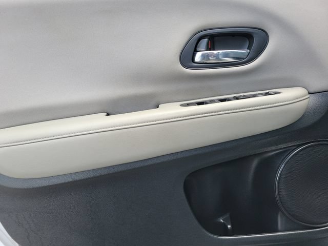 Used 2018 Honda HR-V LX image 23