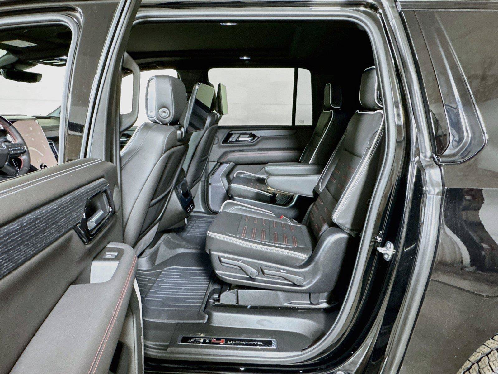 New 2026 GMC Yukon XL AT4 Ultimate AWD/4WD image 13