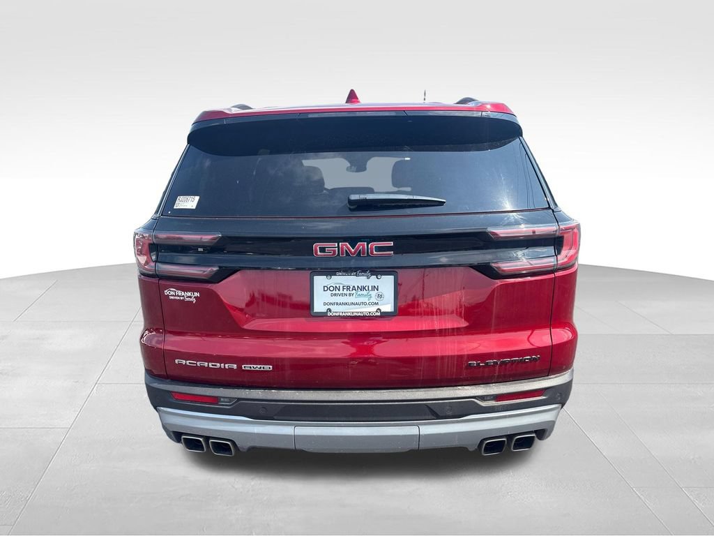 Used 2024 GMC Acadia Elevation w/ Trailering Package AWD/4WD image 4