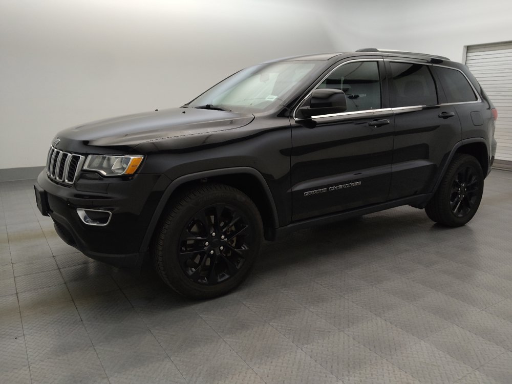 Used 2021 Jeep Grand Cherokee Laredo RWD image 2