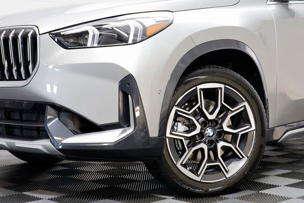 New 2026 BMW X1 xDrive28i AWD/4WD image 3