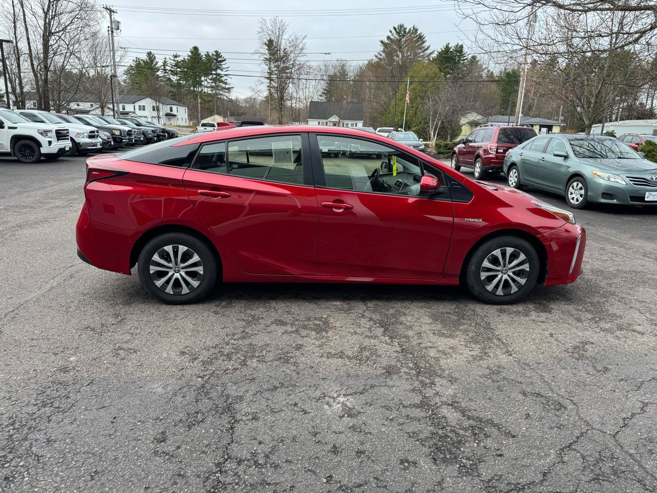 Used 2021 Toyota Prius XLE AWD/4WD image 6