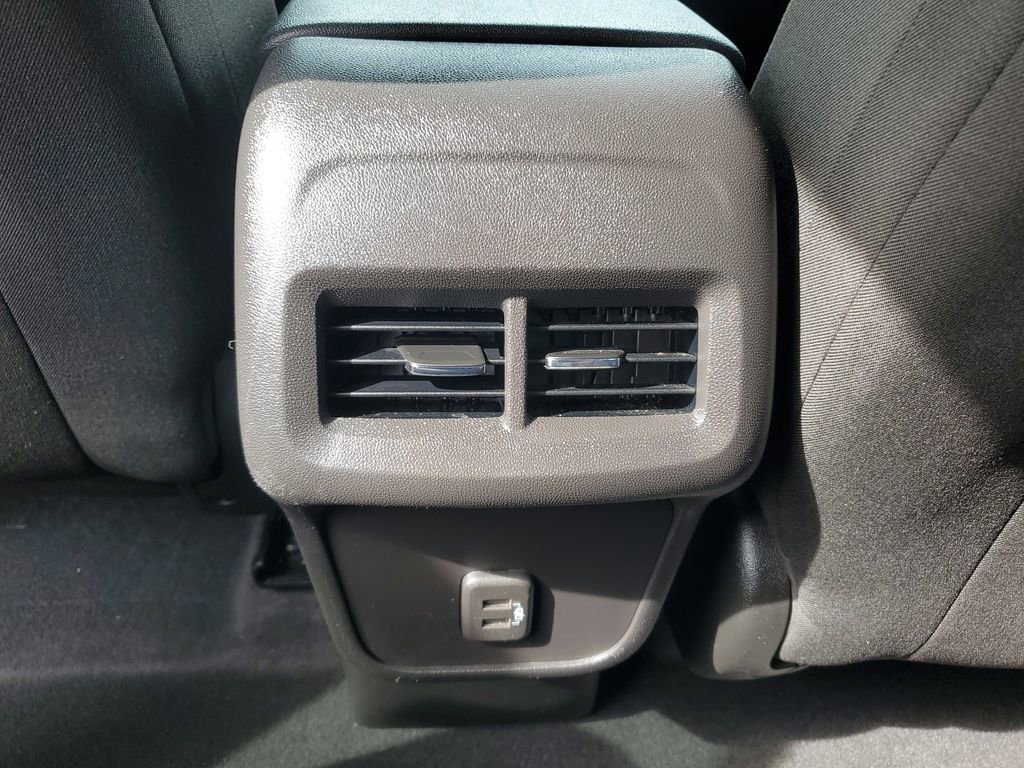 Used 2024 Chevrolet Equinox LS w/ LS Convenience Package image 11