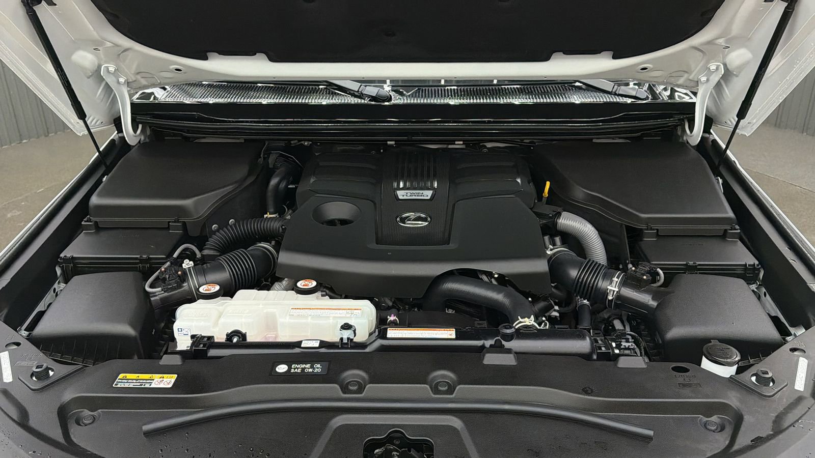 Used 2025 Lexus GX 550 w/ Accessory Package (Z1) image 21