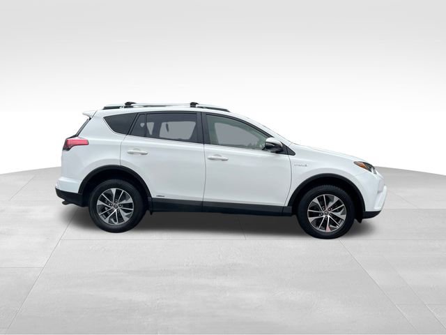 Used 2018 Toyota RAV4 XLE image 6