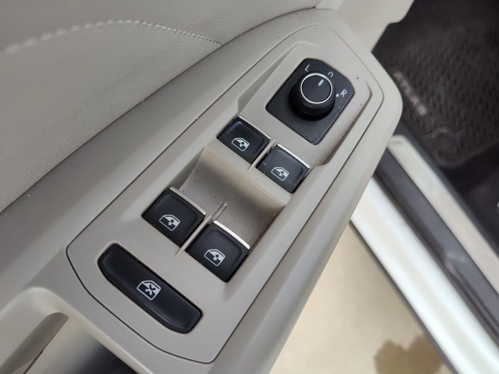 Used 2021 Volkswagen Atlas SE FWD image 20