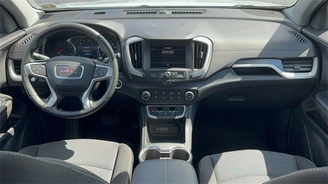 Used 2022 GMC Terrain SLE w/ Elevation Edition image 12