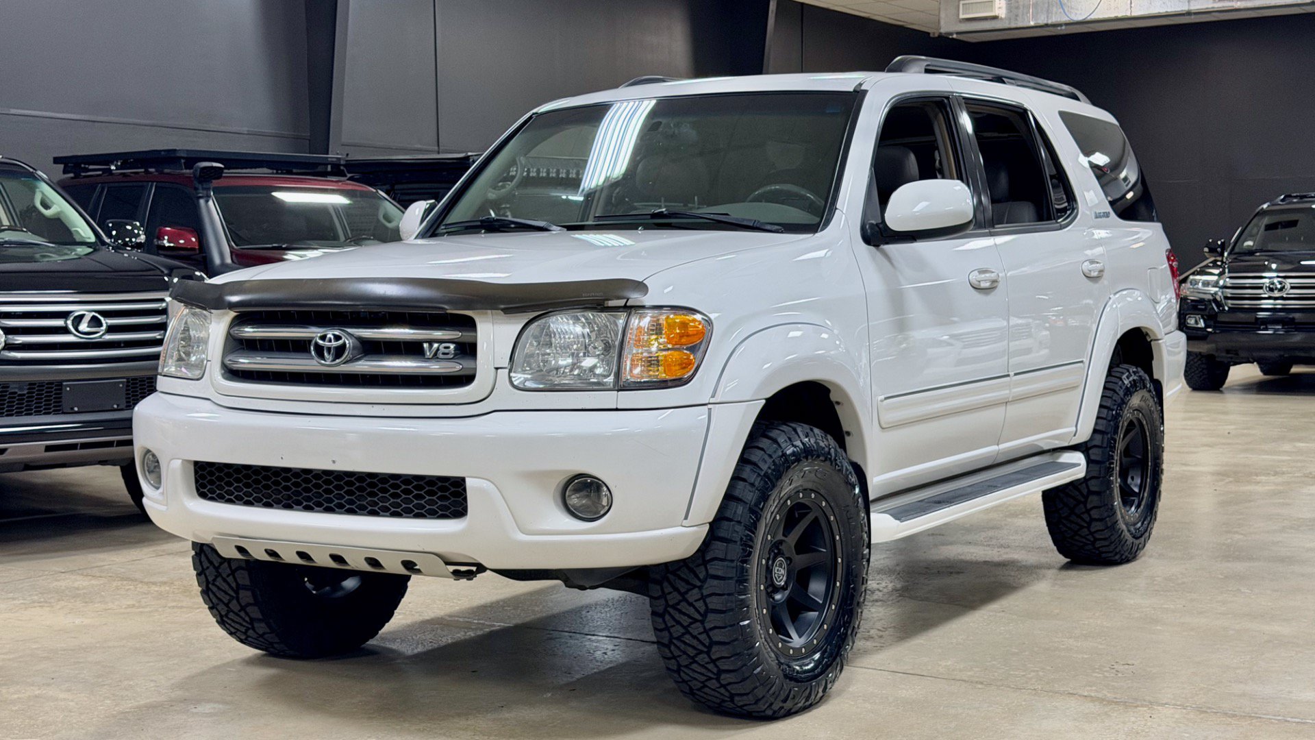 Used 2004 Toyota Sequoia Limited AWD/4WD image 1