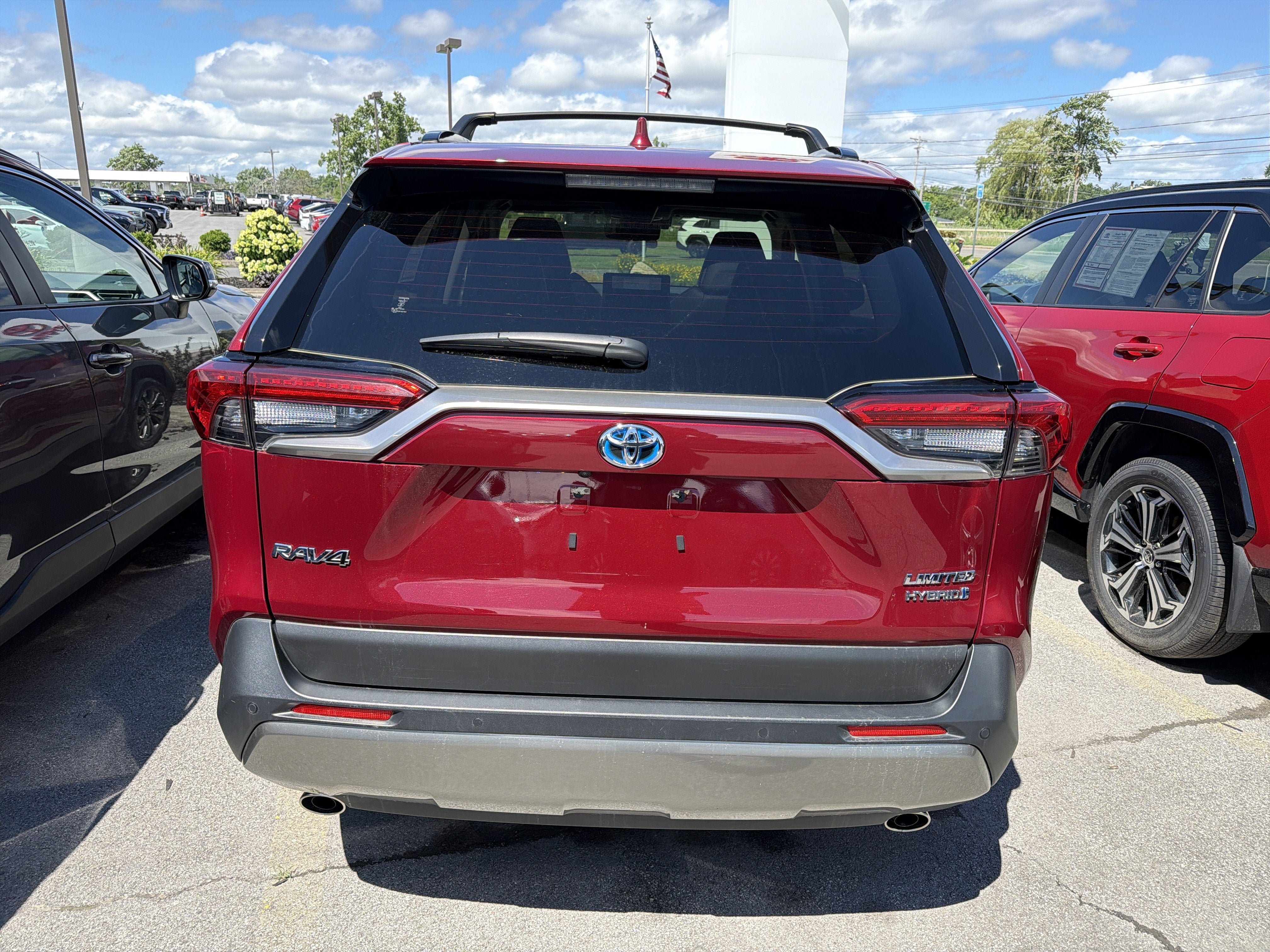 Used 2023 Toyota RAV4 Limited AWD/4WD image 6